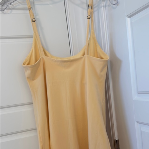 Abercrombie & Fitch Light Yellow ATHLETIC Dress - Picture 4 of 7